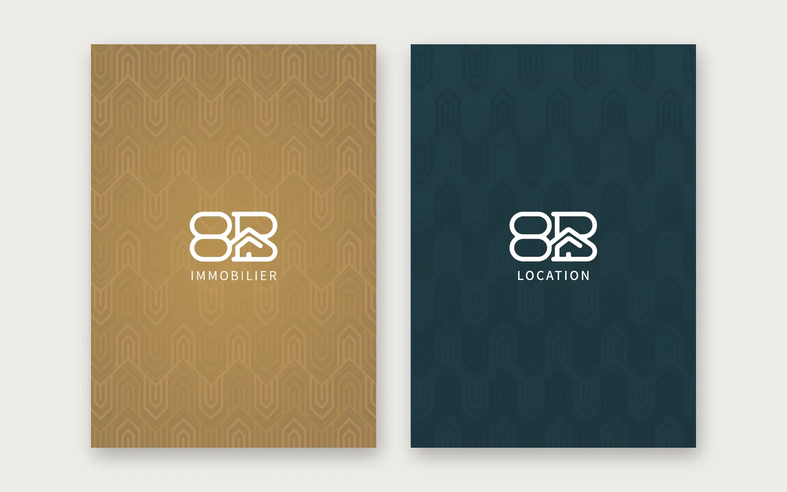 Deux affiches A4 du 8B : logo blanc sur fond or à motif de maisons (Immobilier) et sur fond bleu nuit (Location)