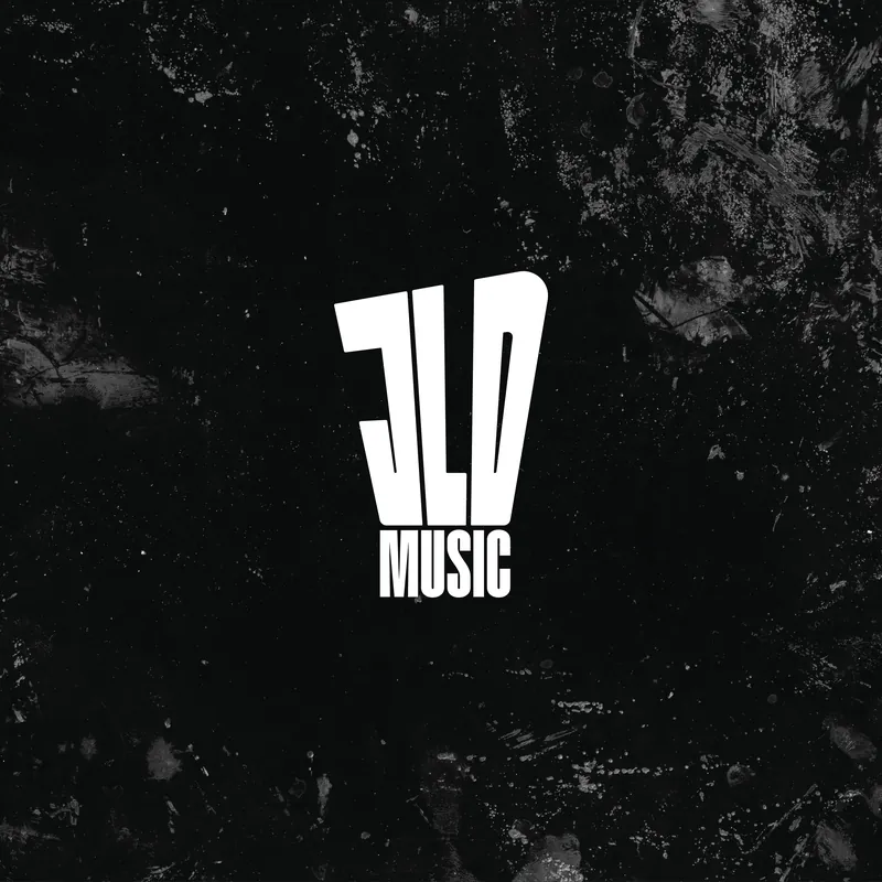 Logo JLD Music blanc sur une texture noire