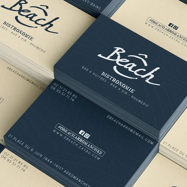 Cartes de visite Ô Beach bleu nuit et sable, logo manuscrit