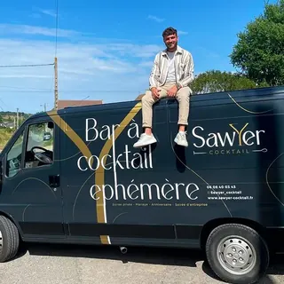 Camion Sawyer Cocktail habillé bleu nuit et or