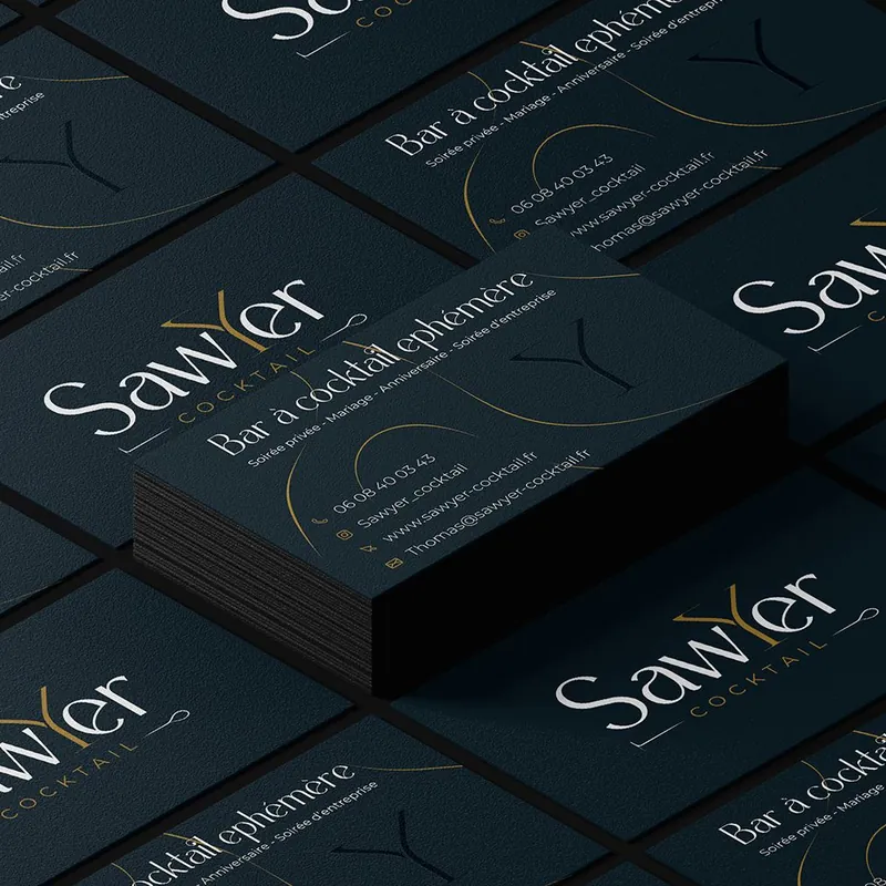 Cartes de visite Sawyer Cocktail bleu nuit et or, en quinconce