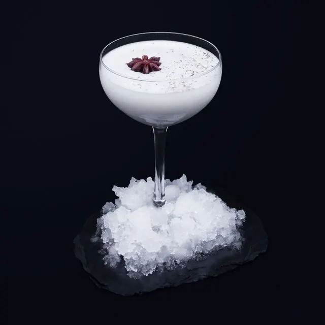 Cocktail blanc à l'anis étoilé