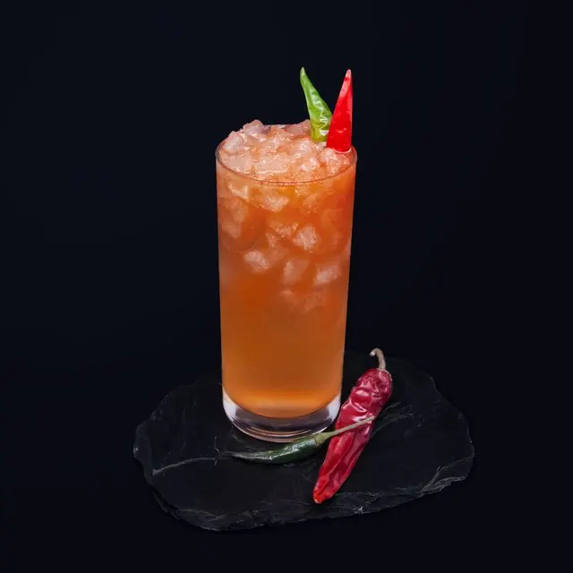 Cocktail orangé au piment